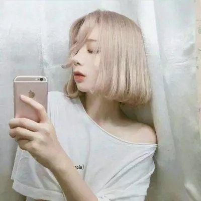 一村之长之贵妇还乡